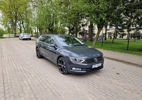 Volkswagen Passat cena 59900 przebieg: 201960, rok produkcji 2018 z Rypin małe 137